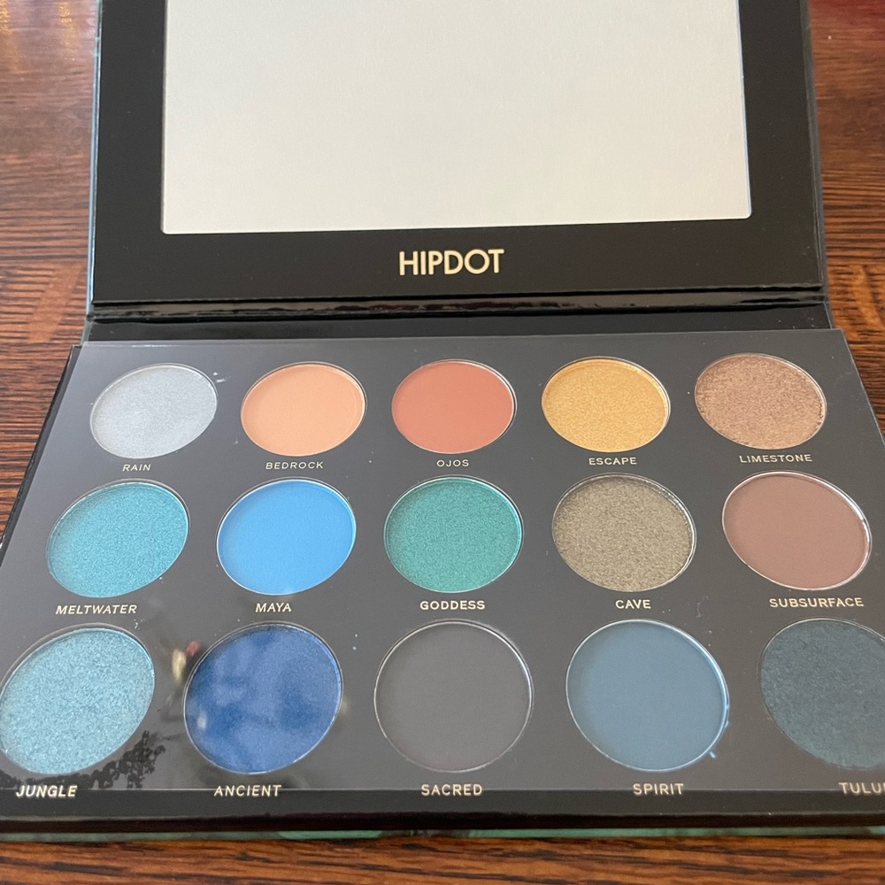 Hipdot Eyeshadow